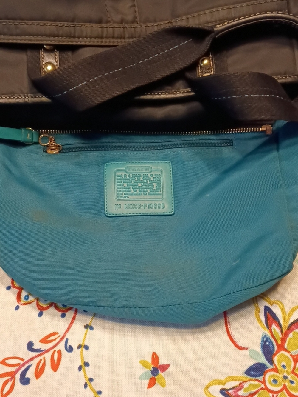Coach Purse - Picture 4 of 8